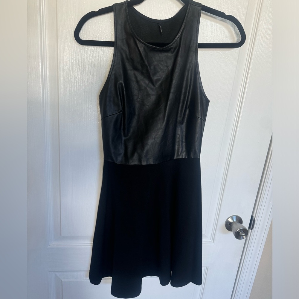 ✨Vijo Couture Faux Leather Black Dress✨